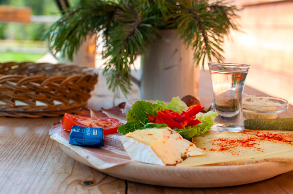 Schwarzachen Alm Brotzeit